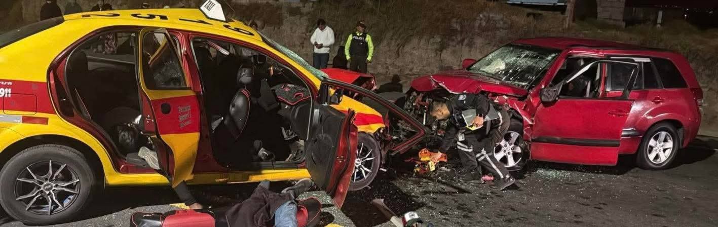 ACCIDENTE EN CUNCHIBAMBA DEJA CUATRO PERSONAS FALLECIDAS ORIUNDAS DE COTOPAXI