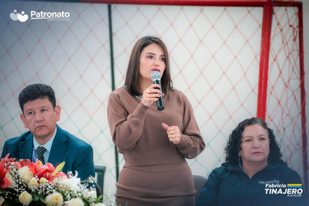 El Patronato Municipal de Latacunga impulsó la Caravana de Prevención en Educación Sexual y Reproductiva “Cero&nbsp;Riesgos”