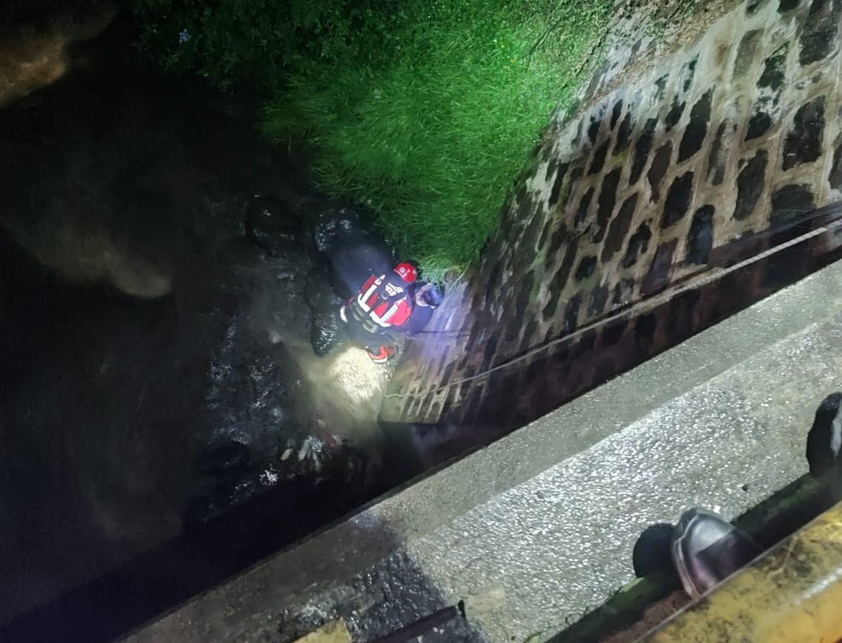 Una mujer cayó al río Pumacunchi desde el puente de San Felipe en   Latacunga
