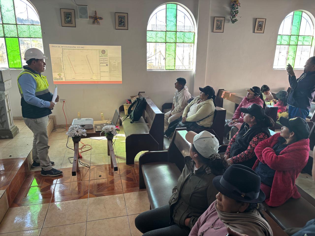 Municipio de Saquisilí socializa construcción de muro para reforzar la seguridad del barrio Mariscal Sucre